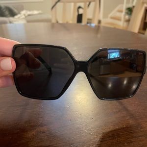 Saint Laurent Betty sunglasses